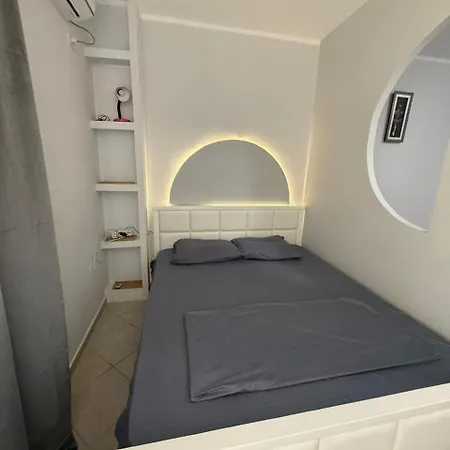 Shengjin Apartamento Sakes